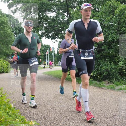 22.06.2025 - Viking Triathlon KatJ http://msf.ph/oto/8125963 22.06.2025 15:28:42 Laufen 97, 186, 460 meine-sportfotos.de