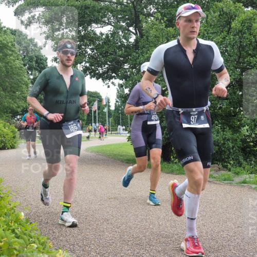 22.06.2025 - Viking Triathlon KatJ http://msf.ph/oto/8125969 22.06.2025 15:28:43 Laufen 97, 186, 460 meine-sportfotos.de