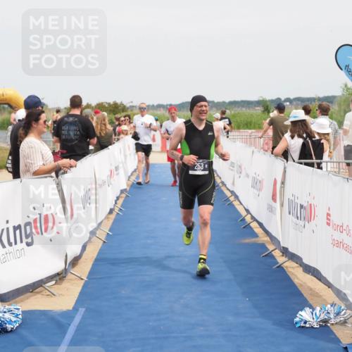 22.06.2025 - Viking Triathlon MichiJ http://msf.ph/oto/8125991 22.06.2025 15:17:11 Ziel 253, 657 meine-sportfotos.de