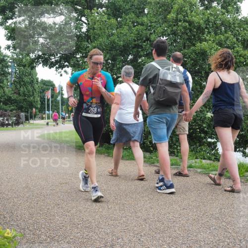 22.06.2025 - Viking Triathlon KatJ http://msf.ph/oto/8125994 22.06.2025 15:28:47 Laufen 268 meine-sportfotos.de