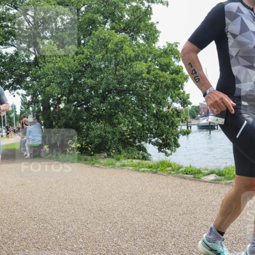 22.06.2025 - Viking Triathlon KatJ http://msf.ph/oto/8126008 22.06.2025 13:45:20 Laufen 83, 89, 146, 326, 642 meine-sportfotos.de