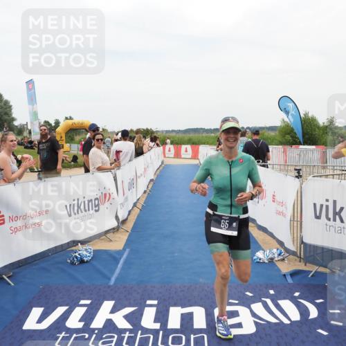 22.06.2025 - Viking Triathlon MichiJ http://msf.ph/oto/8126038 22.06.2025 15:22:23 Ziel 65 meine-sportfotos.de