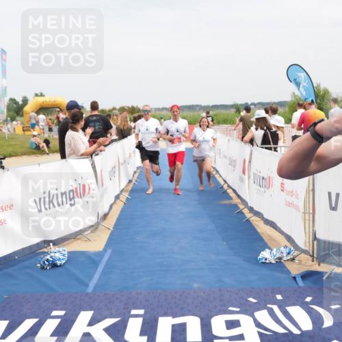 22.06.2025 - Viking Triathlon MichiJ http://msf.ph/oto/8126042 22.06.2025 15:17:13 Ziel 253, 657 meine-sportfotos.de