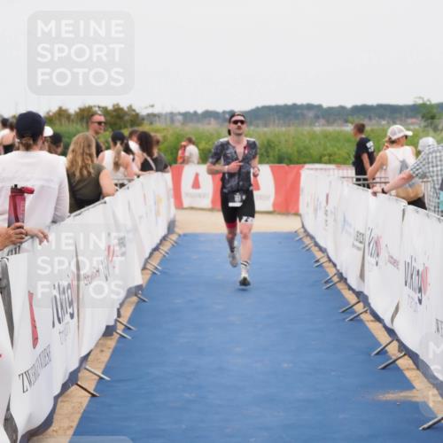 22.06.2025 - Viking Triathlon MichiJ http://msf.ph/oto/8126060 22.06.2025 15:22:34 Ziel 161 meine-sportfotos.de