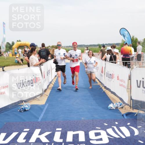 22.06.2025 - Viking Triathlon MichiJ http://msf.ph/oto/8126061 22.06.2025 15:17:14 Ziel 253, 657 meine-sportfotos.de