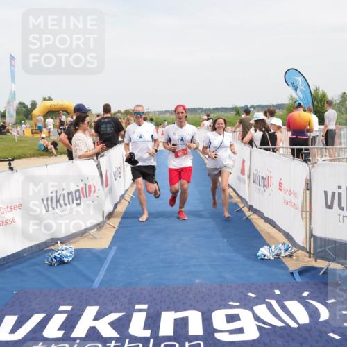 22.06.2025 - Viking Triathlon MichiJ http://msf.ph/oto/8126066 22.06.2025 15:17:14 Ziel 253, 657 meine-sportfotos.de