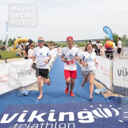 22.06.2025 - Viking Triathlon MichiJ http://msf.ph/oto/8126088 22.06.2025 15:17:14 Ziel 253, 657 meine-sportfotos.de