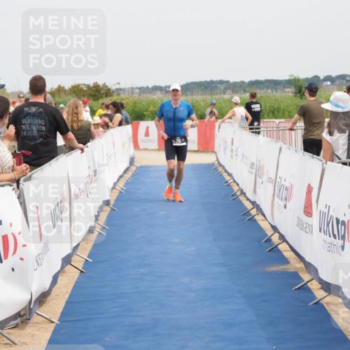 22.06.2025 - Viking Triathlon MichiJ http://msf.ph/oto/8126141 22.06.2025 15:17:30 Ziel 216 meine-sportfotos.de