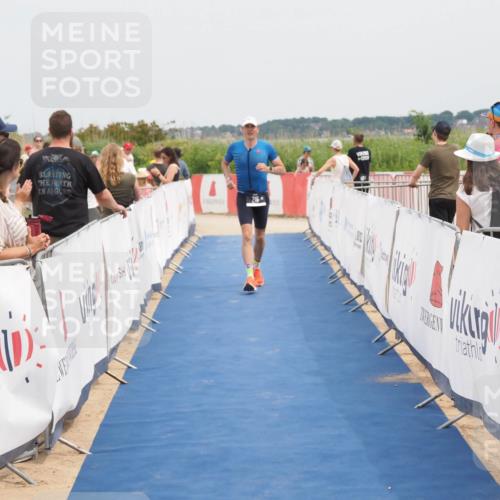 22.06.2025 - Viking Triathlon MichiJ http://msf.ph/oto/8126144 22.06.2025 15:17:30 Ziel 216 meine-sportfotos.de