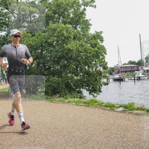 22.06.2025 - Viking Triathlon KatJ http://msf.ph/oto/8126150 22.06.2025 13:45:40 Laufen 132 meine-sportfotos.de