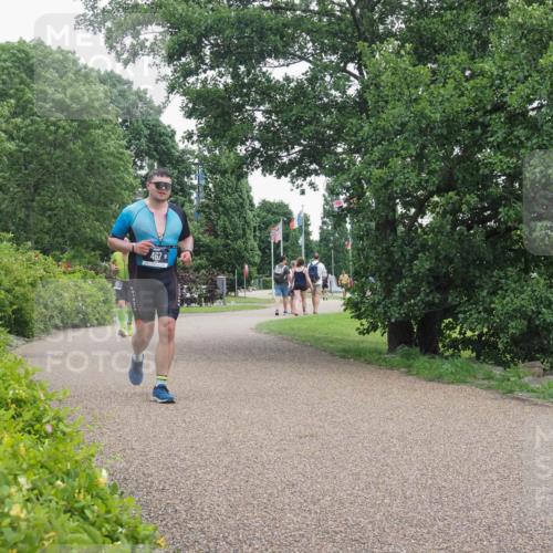 22.06.2025 - Viking Triathlon KatJ http://msf.ph/oto/8126151 22.06.2025 15:29:11 Laufen 467 meine-sportfotos.de
