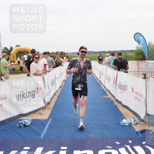 22.06.2025 - Viking Triathlon MichiJ http://msf.ph/oto/8126161 22.06.2025 15:22:37 Ziel 161 meine-sportfotos.de