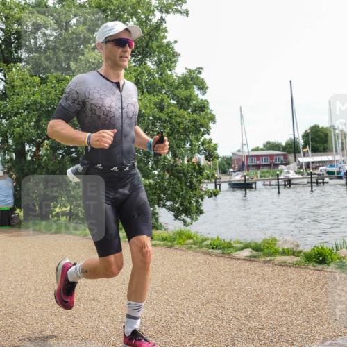 22.06.2025 - Viking Triathlon KatJ http://msf.ph/oto/8126166 22.06.2025 13:45:40 Laufen 132 meine-sportfotos.de