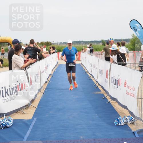 22.06.2025 - Viking Triathlon MichiJ http://msf.ph/oto/8126198 22.06.2025 15:17:32 Ziel 216 meine-sportfotos.de