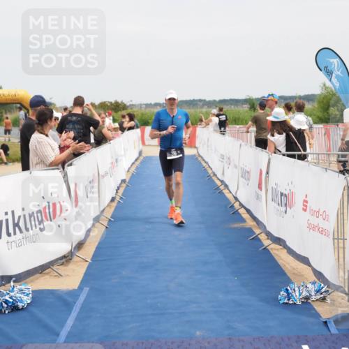 22.06.2025 - Viking Triathlon MichiJ http://msf.ph/oto/8126202 22.06.2025 15:17:32 Ziel 216 meine-sportfotos.de