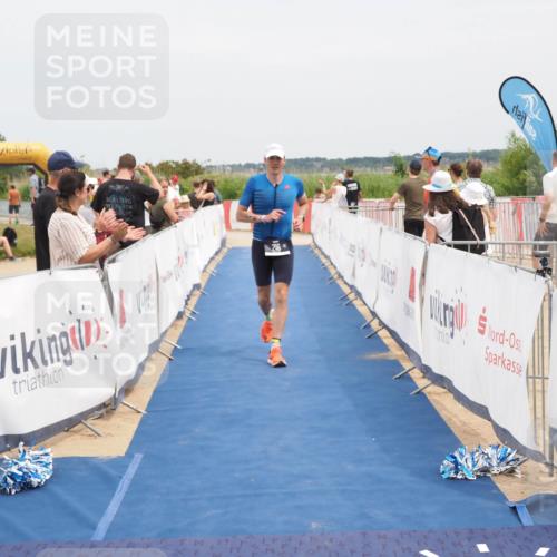 22.06.2025 - Viking Triathlon MichiJ http://msf.ph/oto/8126204 22.06.2025 15:17:32 Ziel 216 meine-sportfotos.de