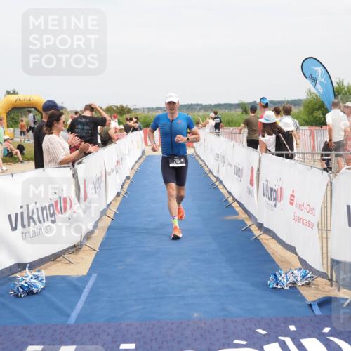 22.06.2025 - Viking Triathlon MichiJ http://msf.ph/oto/8126213 22.06.2025 15:17:33 Ziel 216 meine-sportfotos.de