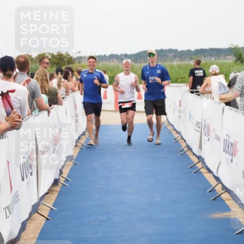 22.06.2025 - Viking Triathlon MichiJ http://msf.ph/oto/8126218 22.06.2025 15:22:53 Ziel 658 meine-sportfotos.de