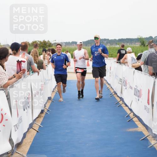 22.06.2025 - Viking Triathlon MichiJ http://msf.ph/oto/8126244 22.06.2025 15:22:54 Ziel 658 meine-sportfotos.de