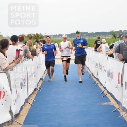 22.06.2025 - Viking Triathlon MichiJ http://msf.ph/oto/8126245 22.06.2025 15:22:54 Ziel 658 meine-sportfotos.de