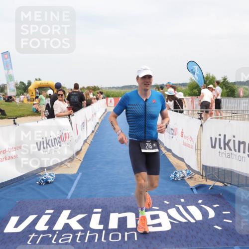 22.06.2025 - Viking Triathlon MichiJ http://msf.ph/oto/8126251 22.06.2025 15:17:34 Ziel 216 meine-sportfotos.de