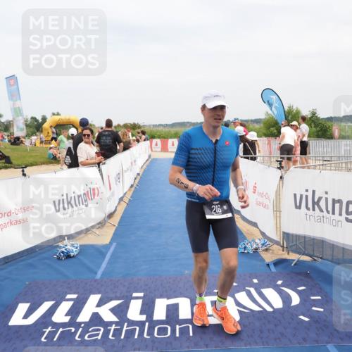 22.06.2025 - Viking Triathlon MichiJ http://msf.ph/oto/8126253 22.06.2025 15:17:34 Ziel 216 meine-sportfotos.de