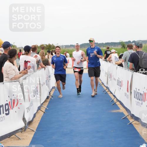 22.06.2025 - Viking Triathlon MichiJ http://msf.ph/oto/8126261 22.06.2025 15:22:54 Ziel 658 meine-sportfotos.de