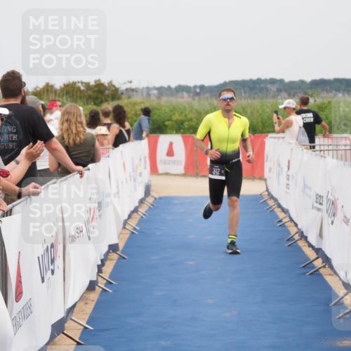 22.06.2025 - Viking Triathlon MichiJ http://msf.ph/oto/8126298 22.06.2025 15:17:56 Ziel 312 meine-sportfotos.de