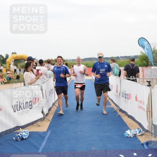 22.06.2025 - Viking Triathlon MichiJ http://msf.ph/oto/8126304 22.06.2025 15:22:56 Ziel 658 meine-sportfotos.de