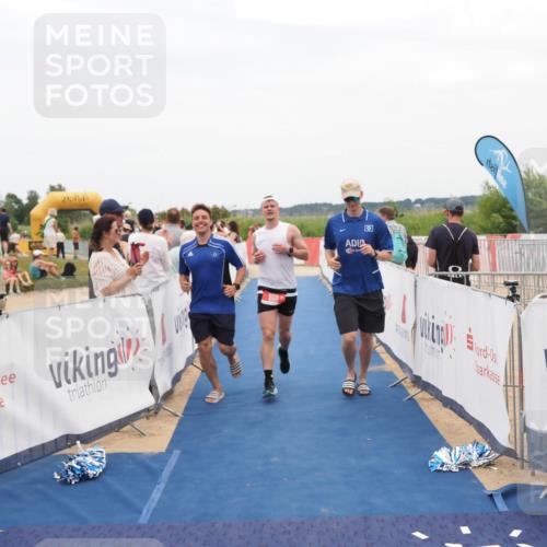 22.06.2025 - Viking Triathlon MichiJ http://msf.ph/oto/8126307 22.06.2025 15:22:56 Ziel 658 meine-sportfotos.de