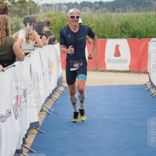 22.06.2025 - Viking Triathlon MichiJ http://msf.ph/oto/8126378 22.06.2025 15:23:12 Ziel 397 meine-sportfotos.de