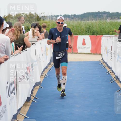 22.06.2025 - Viking Triathlon MichiJ http://msf.ph/oto/8126401 22.06.2025 15:23:13 Ziel 158, 397 meine-sportfotos.de