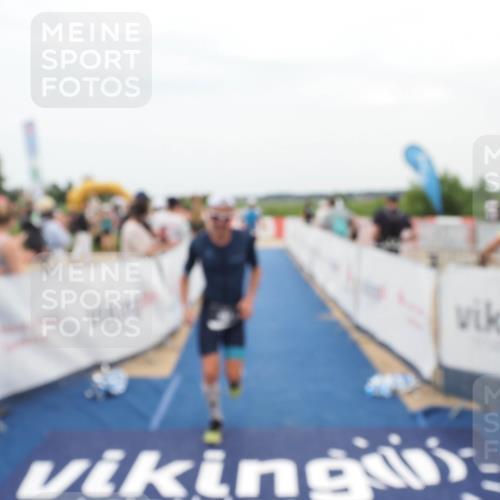 22.06.2025 - Viking Triathlon MichiJ http://msf.ph/oto/8126495 22.06.2025 15:23:16 Ziel 158, 397 meine-sportfotos.de