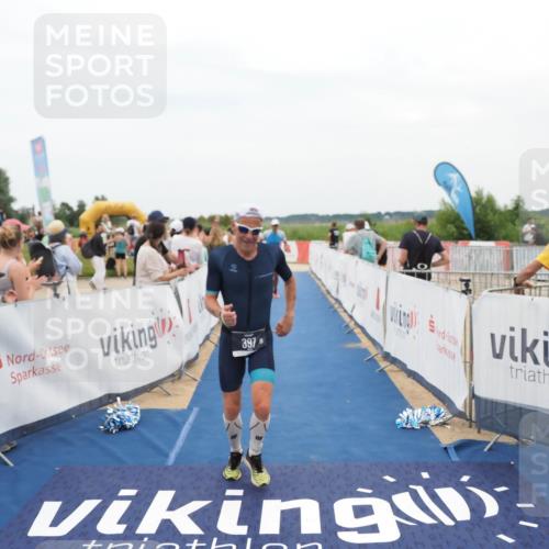22.06.2025 - Viking Triathlon MichiJ http://msf.ph/oto/8126500 22.06.2025 15:23:16 Ziel 158, 397 meine-sportfotos.de