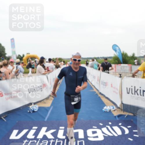 22.06.2025 - Viking Triathlon MichiJ http://msf.ph/oto/8126518 22.06.2025 15:23:16 Ziel 158, 397 meine-sportfotos.de