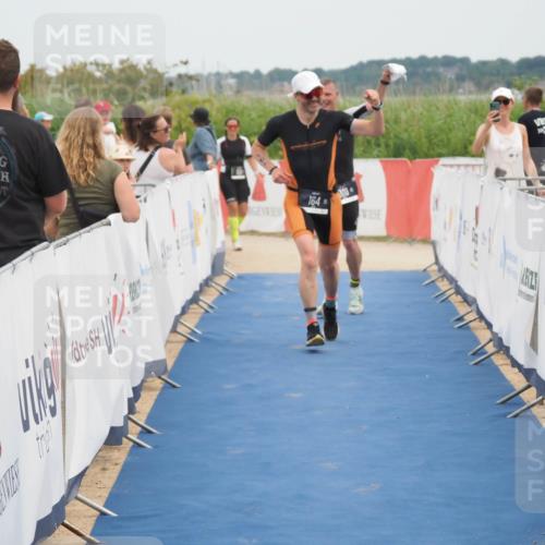 22.06.2025 - Viking Triathlon MichiJ http://msf.ph/oto/8126559 22.06.2025 15:18:15 Ziel 164, 300 meine-sportfotos.de