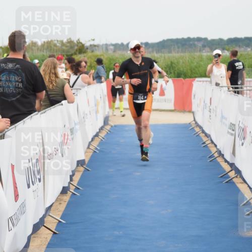 22.06.2025 - Viking Triathlon MichiJ http://msf.ph/oto/8126568 22.06.2025 15:18:15 Ziel 164, 300 meine-sportfotos.de