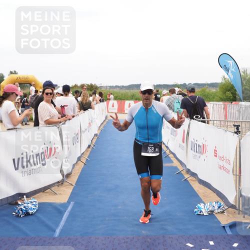22.06.2025 - Viking Triathlon MichiJ http://msf.ph/oto/8126570 22.06.2025 15:23:19 Ziel 158, 397 meine-sportfotos.de