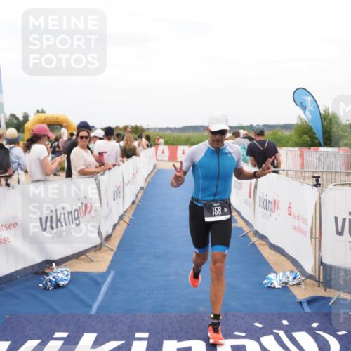 22.06.2025 - Viking Triathlon MichiJ http://msf.ph/oto/8126578 22.06.2025 15:23:19 Ziel 158, 397 meine-sportfotos.de