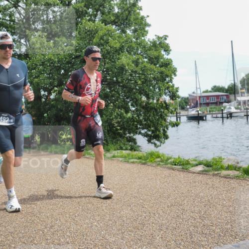 22.06.2025 - Viking Triathlon KatJ http://msf.ph/oto/8126597 22.06.2025 13:47:10 Laufen 492, 506 meine-sportfotos.de