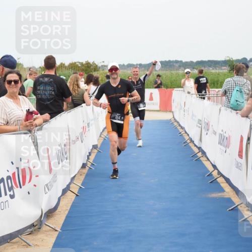 22.06.2025 - Viking Triathlon MichiJ http://msf.ph/oto/8126605 22.06.2025 15:18:17 Ziel 164, 300 meine-sportfotos.de