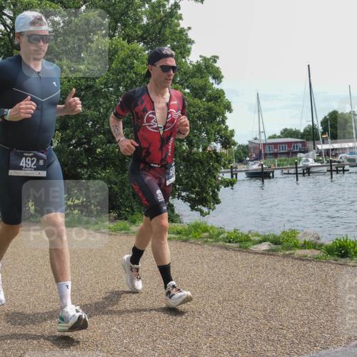 22.06.2025 - Viking Triathlon KatJ http://msf.ph/oto/8126607 22.06.2025 13:47:10 Laufen 492, 506 meine-sportfotos.de
