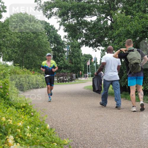 22.06.2025 - Viking Triathlon KatJ http://msf.ph/oto/8126620 22.06.2025 15:30:05 Laufen 418 meine-sportfotos.de