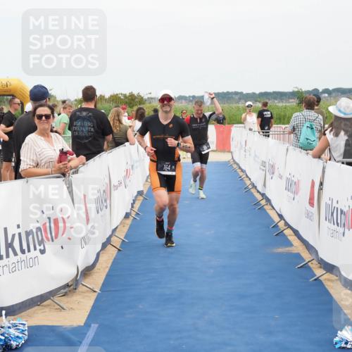 22.06.2025 - Viking Triathlon MichiJ http://msf.ph/oto/8126623 22.06.2025 15:18:17 Ziel 164, 300 meine-sportfotos.de