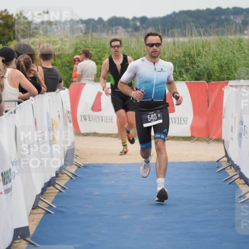22.06.2025 - Viking Triathlon MichiJ http://msf.ph/oto/8126626 22.06.2025 15:24:03 Ziel 366, 540 meine-sportfotos.de