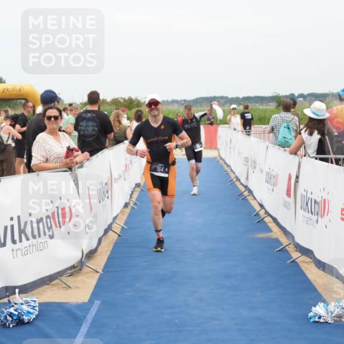 22.06.2025 - Viking Triathlon MichiJ http://msf.ph/oto/8126630 22.06.2025 15:18:17 Ziel 164, 300 meine-sportfotos.de