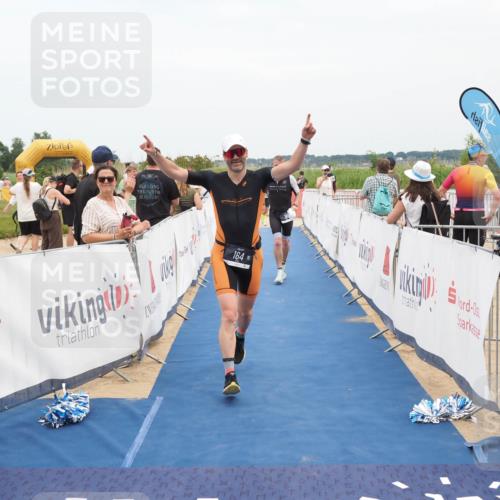 22.06.2025 - Viking Triathlon MichiJ http://msf.ph/oto/8126653 22.06.2025 15:18:18 Ziel 164, 300 meine-sportfotos.de