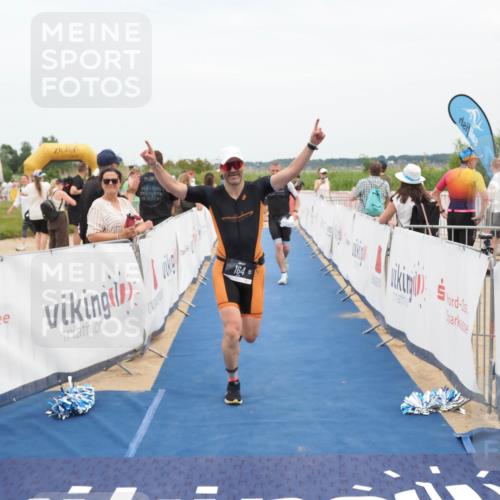 22.06.2025 - Viking Triathlon MichiJ http://msf.ph/oto/8126655 22.06.2025 15:18:18 Ziel 164, 300 meine-sportfotos.de