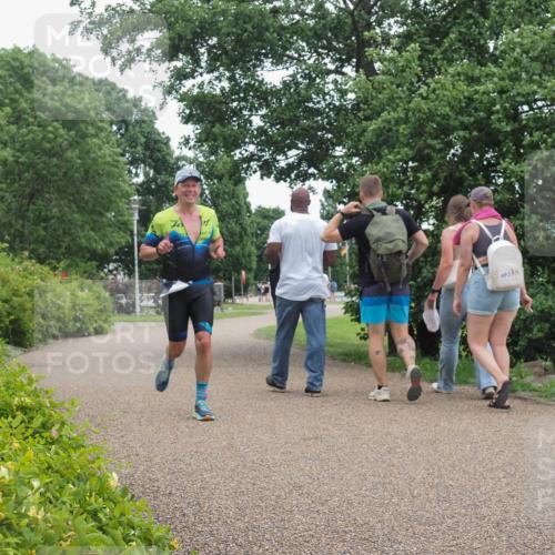 22.06.2025 - Viking Triathlon KatJ http://msf.ph/oto/8126671 22.06.2025 15:30:06 Laufen 418 meine-sportfotos.de