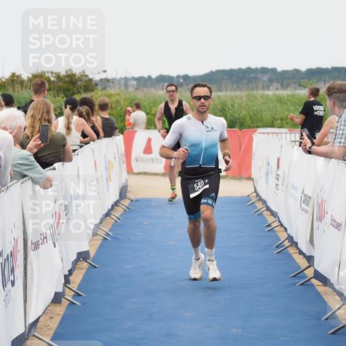22.06.2025 - Viking Triathlon MichiJ http://msf.ph/oto/8126674 22.06.2025 15:24:04 Ziel 366, 540 meine-sportfotos.de
